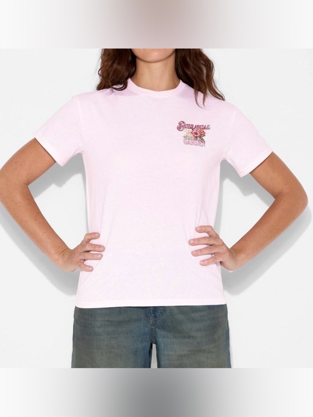 Modern Lux Women's Botanical Garden Short Sleeve Graphic T-Shirt
Medium
NWT